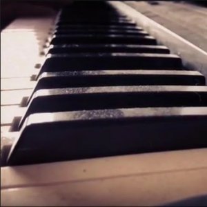 I'm in love with an E-girl (Instrumental Version)