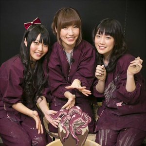 愛(C.V.大坪由佳)、麻衣(C.V.内田彩)、ミイ(C.V.内田真礼) 的头像