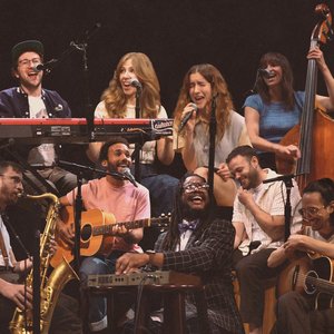 Lake Street Dive & Lawrence 的头像