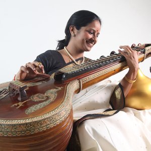 Dr. Jayanthi Kumaresh 的头像