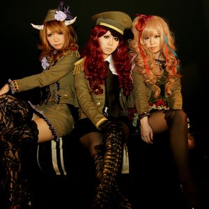 “God's Scarlett”的封面