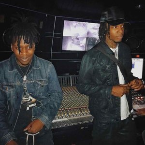 Thouxanbanfauni & UnoTheActivist için avatar