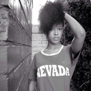 “Serayah McNeill”的封面