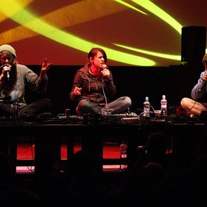 En.dru, Dan Bárta, Lenka Dusilová 的头像