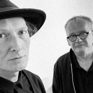Lawrence English & Werner Dafeldecker 的头像