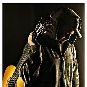 “Aaron Blazey”的封面