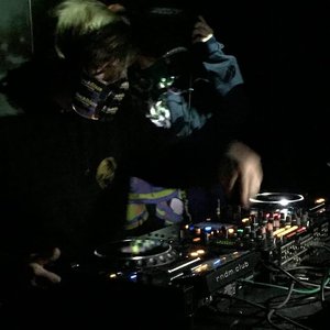 Data Drain 的头像