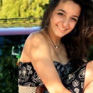 Julia Agresta 的头像