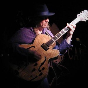 Jony James Blues Band 的头像