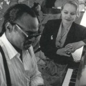 Eva Cassidy & Chuck Brown için avatar