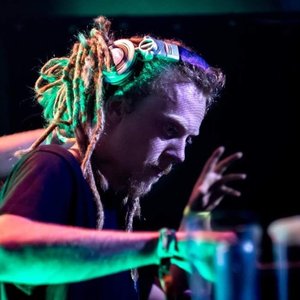 Imanzi 的头像