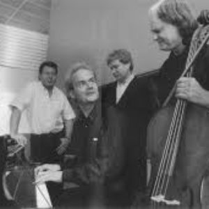 Ketil Bjørnstad, David Darling, Jon Christensen, Terje Rypdal 的头像