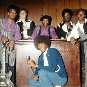 maurice mckinnies & the champions 的头像