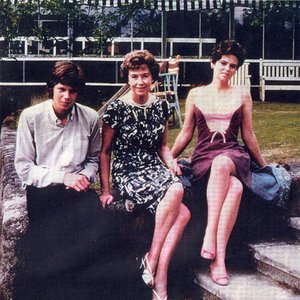 Avatar for Nick & Gabrielle Drake