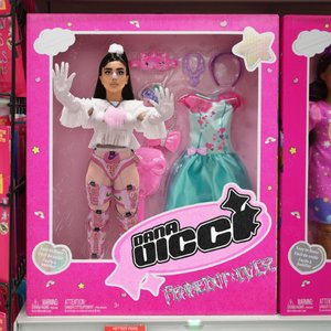 FEMMEBOT:DV132