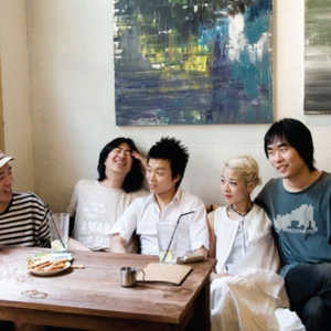 Loro's photo provided by Last.fm