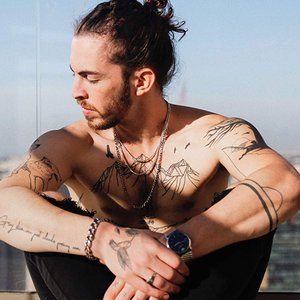 Аватар для Dennis Lloyd