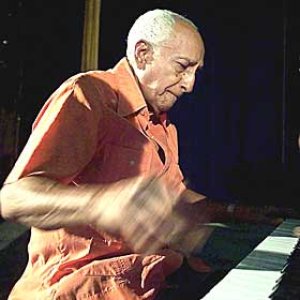 Avatar for Rubén González