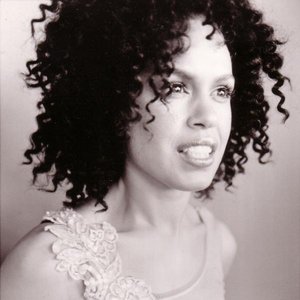 Christine Anu のアバター