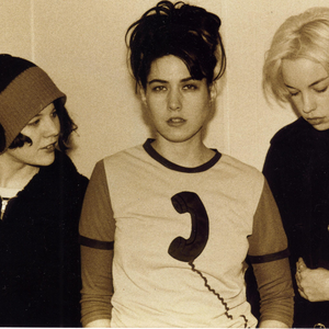 Bikini Kill live