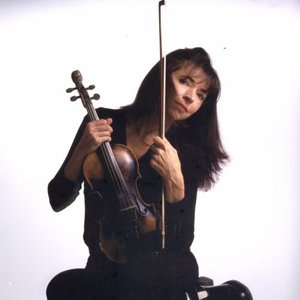 Mindy Jostyn 的头像
