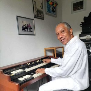 José Privat 的头像