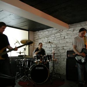 Empty Look Masses 的头像