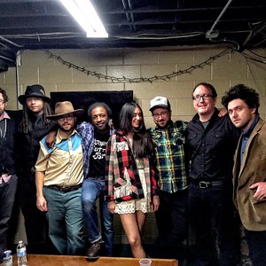 Dolores Diaz & The Standby Club 的头像