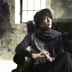 河村隆一 photo provided by Last.fm