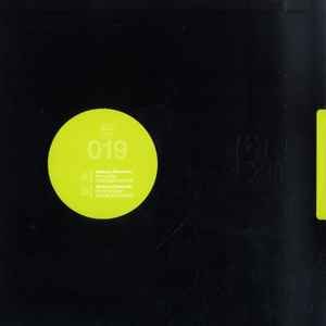 Twist / At The Seams