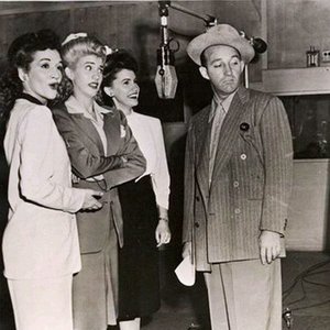 Изображение для 'The Andrews Sisters & Bing Crosby'