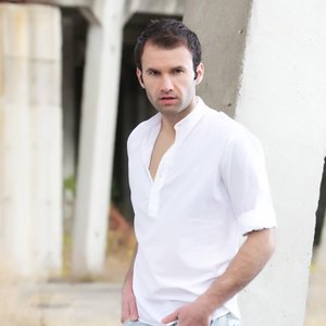 “Vasile Muntean”的封面