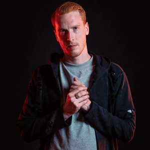 Eric James 的头像