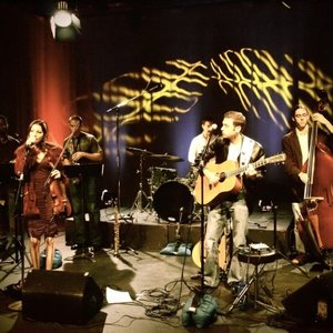 Leah and the Moonlighters 的头像
