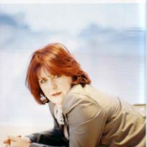 M.R. (Maggie Reilly) 的头像