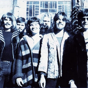 Hoelderlin photo provided by Last.fm