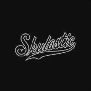 “Skulastic”的封面