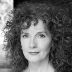 Susannah Fellows 的头像