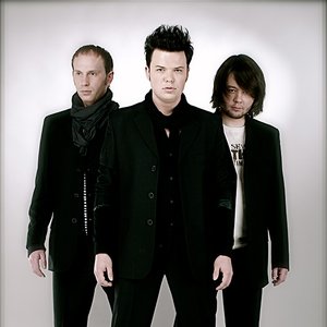 https://lastfm.freetls.fastly.net/i/u/300x300/a071231348a34eee8cc7cb571f037771