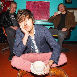 BRETT NEWSKI & the Bad Inventions 的头像