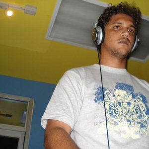 DJ cK 的头像