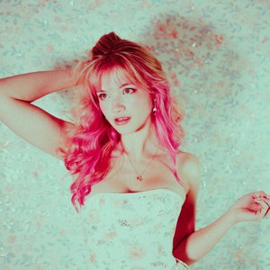 Avatar de Ella Red