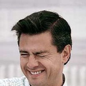 “Enrique Peña Nieto”的封面