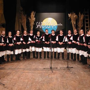 “Coro Ortobene”的封面