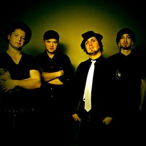 Dustin Jones & The Rising Tide 的头像