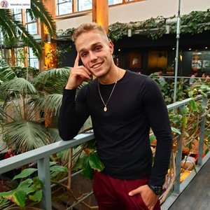 Blondino Latino 的头像