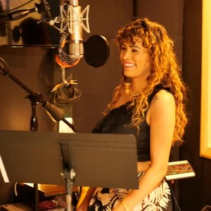 Camilla Araujo 的头像