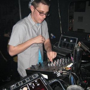 DJ Contra 的头像