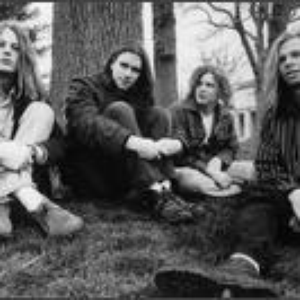 Queen Sarah Saturday photo provided by Last.fm