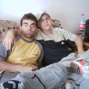 Image for 'Aun quedan dos juglares'